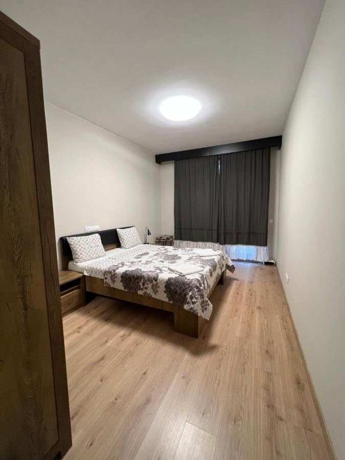 Business And Leisure Apartments In Mladost 2 With Free Garage Sofia Exterior foto
