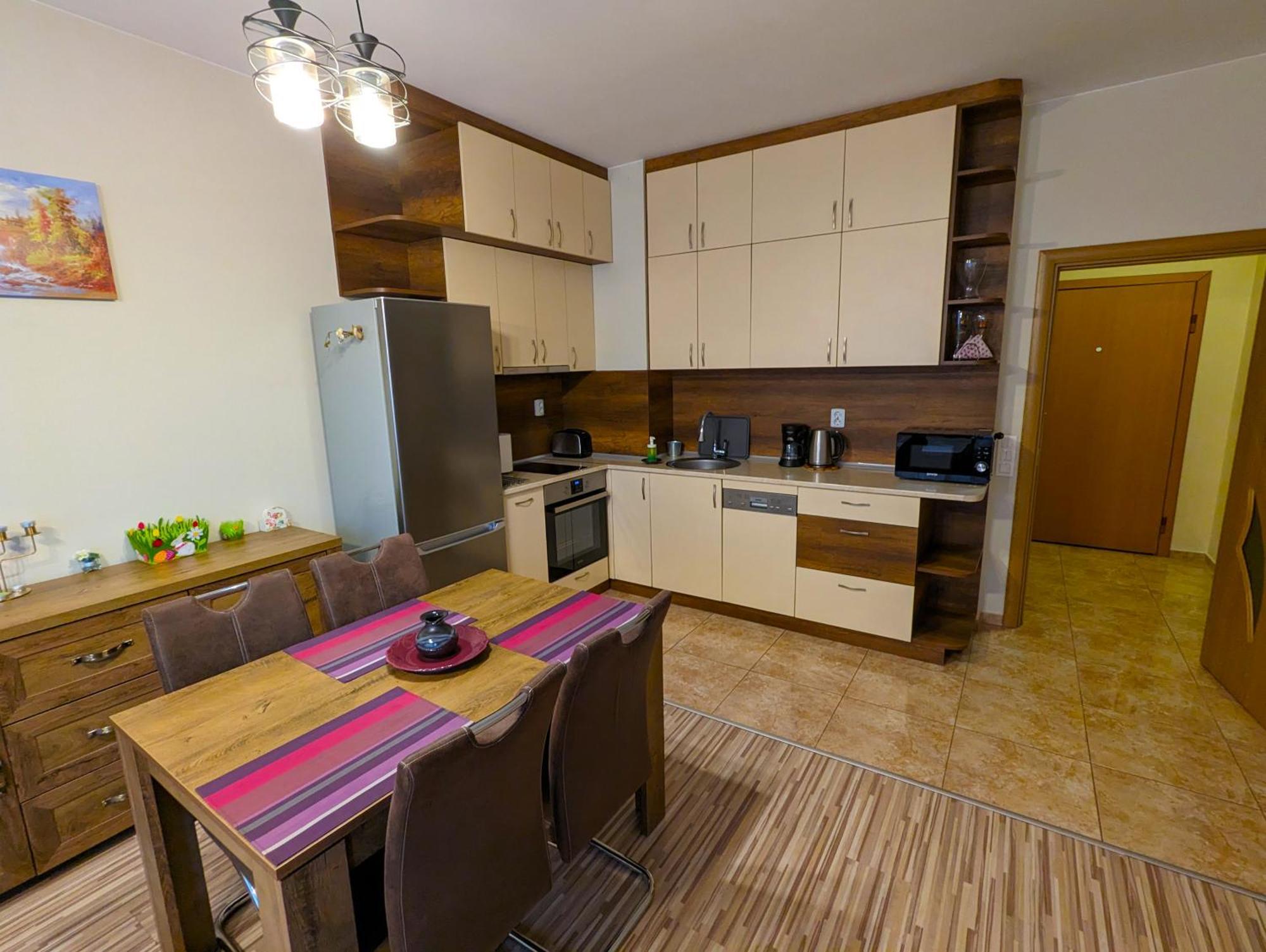 Business And Leisure Apartments In Mladost 2 With Free Garage Sofia Exterior foto