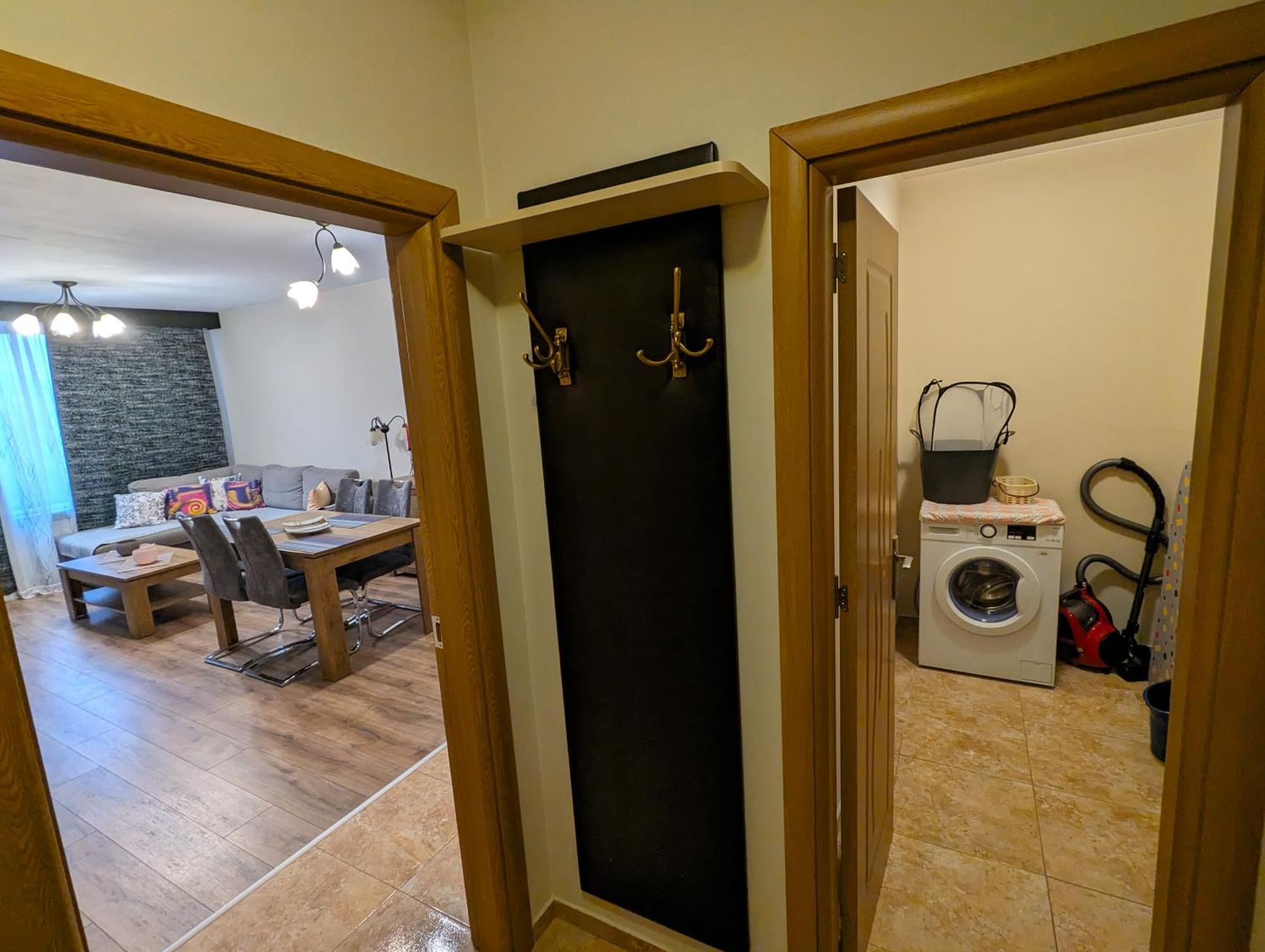 Business And Leisure Apartments In Mladost 2 With Free Garage Sofia Exterior foto