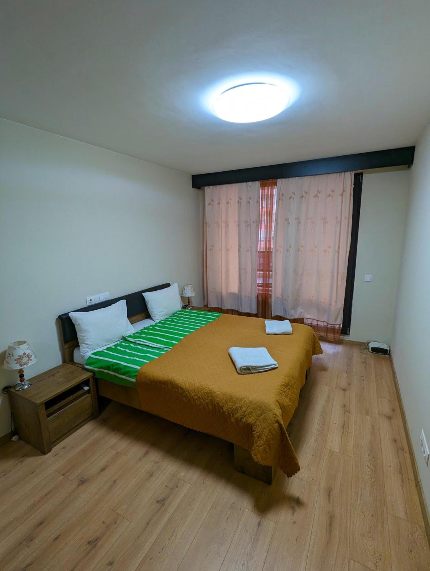 Business And Leisure Apartments In Mladost 2 With Free Garage Sofia Exterior foto