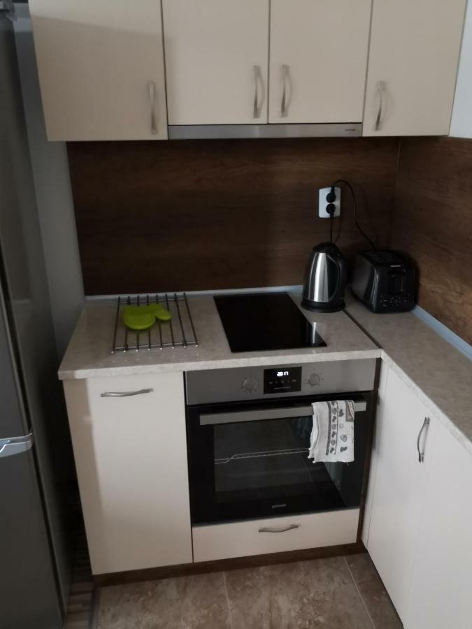 Business And Leisure Apartments In Mladost 2 With Free Garage Sofia Exterior foto