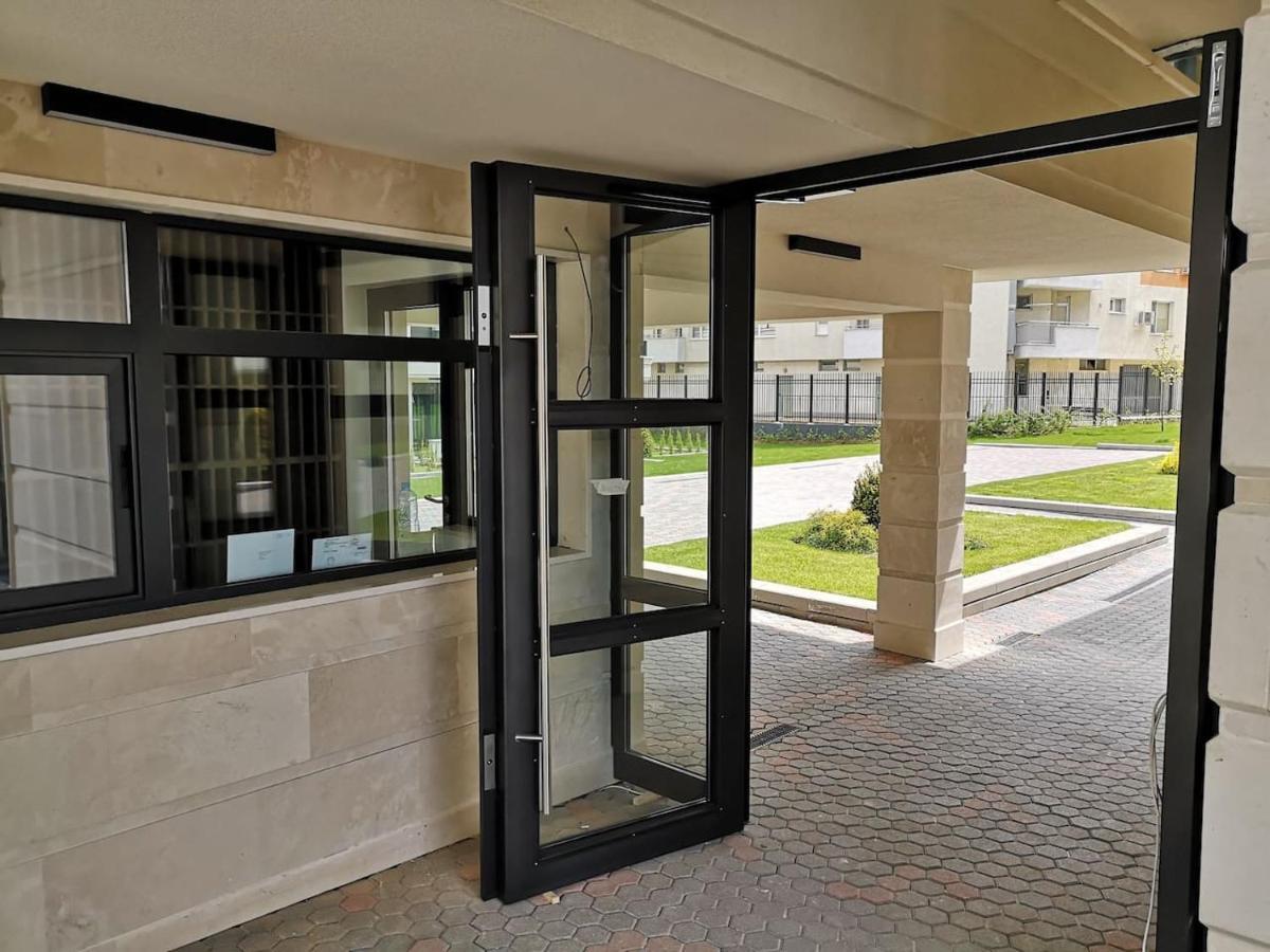 Business And Leisure Apartments In Mladost 2 With Free Garage Sofia Exterior foto